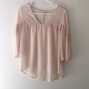 Light blush 3/4 sleeve blouse